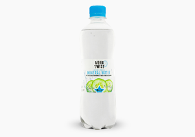 Aqua twist sprudelnder Mineral Wasser mit ein Hauch von Gurke 0,5 Liter